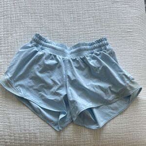 Lululemon excellent condition Hotty hot shorts